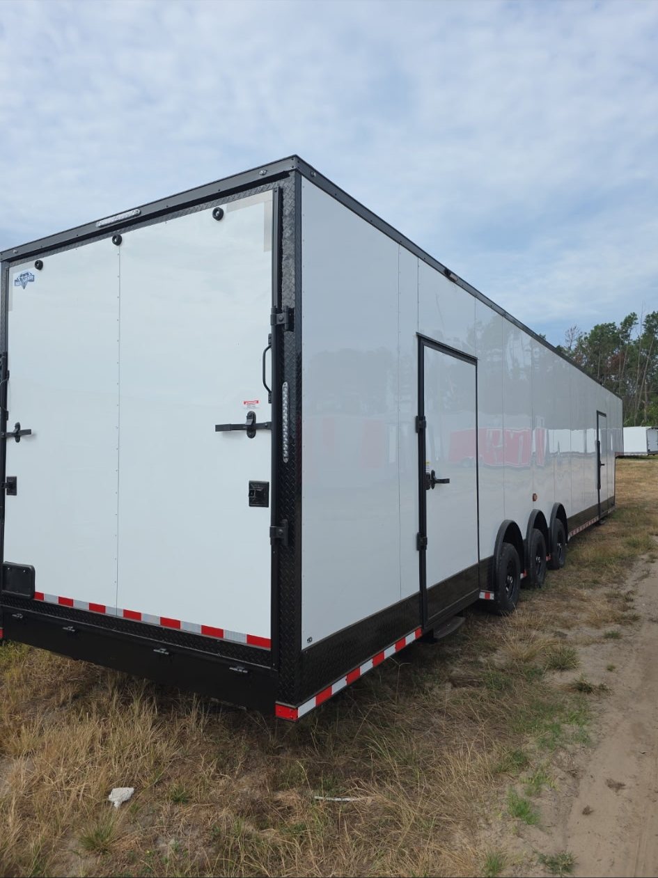 GN 8.5×40 Triple Axle Gooseneck view 2